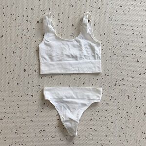 💘 PRETTY LITTLE THING - BRALETTE THONG SET